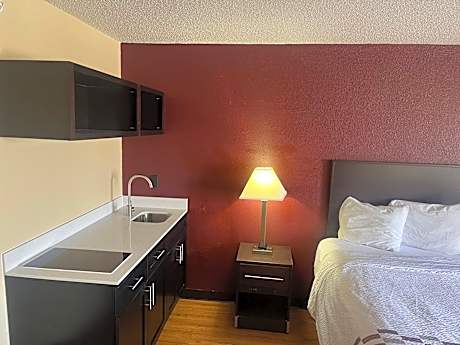Deluxe 2 Full Beds with Kitchenette Non-Smoking