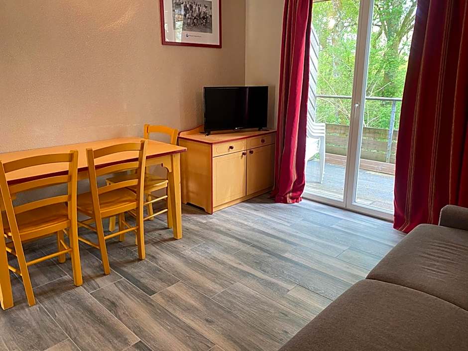 Appartement rénové pour 4 à 5 personnes à Cassen