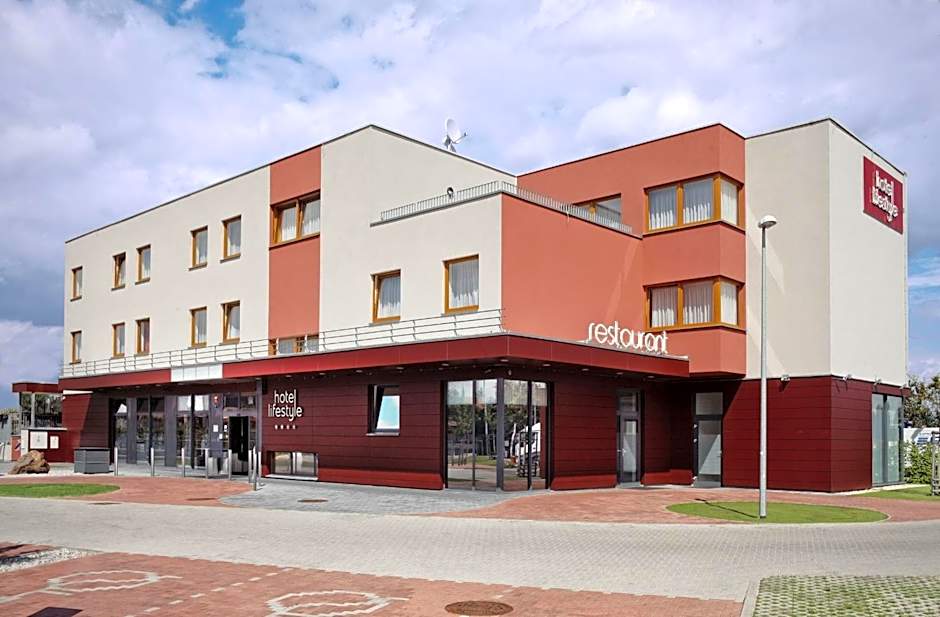Lifestyle Hotel