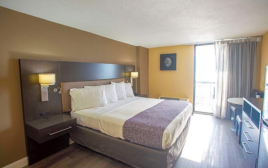 Photo 1 of 1 of 1 King Bed, Ocean front, Balcony