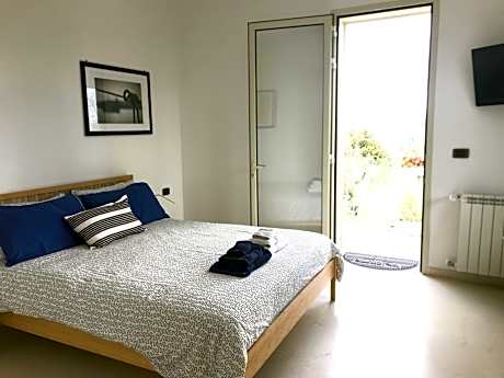 Triple Room with Garden View