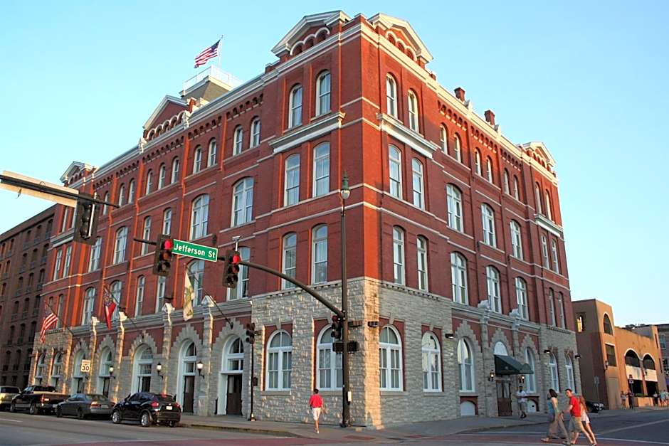Hotel Indigo Savannah Historic District By IHG