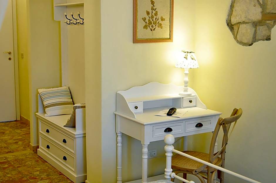 Hotel Tirrena Bike & Country Hotel