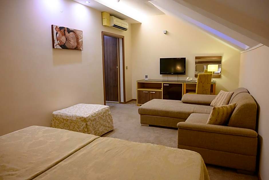 Hotel Tami Residence