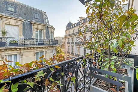 Chalgrin Boutique Hotel