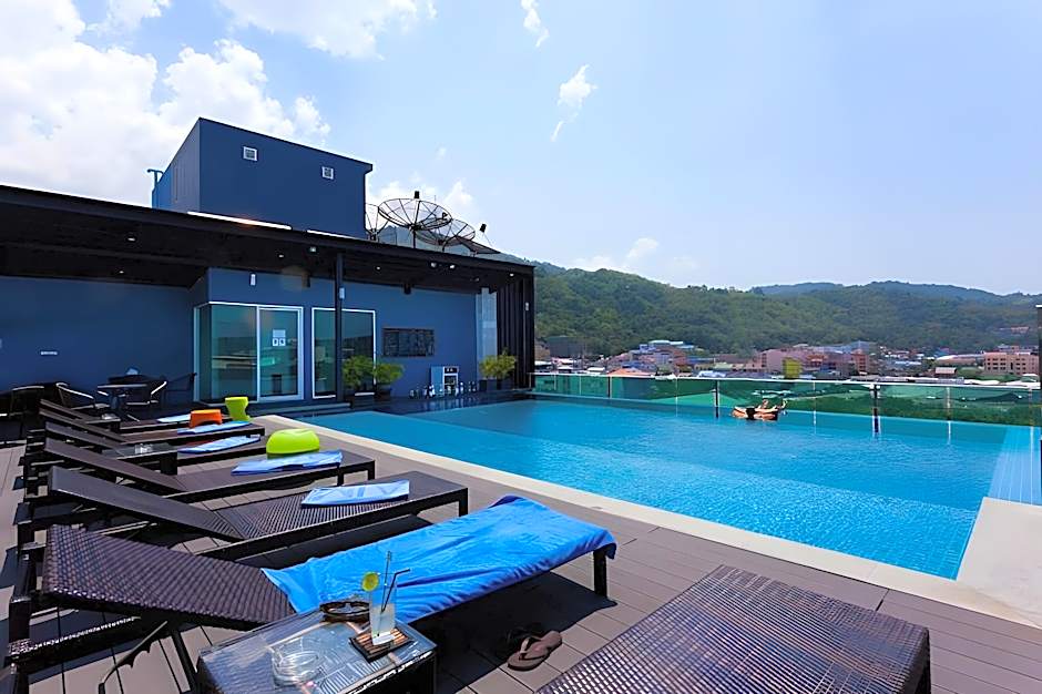 The AIM Patong Hotel (SHA Extra Plus)