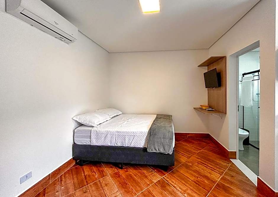 Flat a beira mar da Praia de Guaratuba Bertioga SP