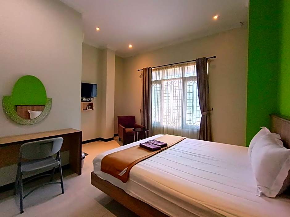 The Cabin Hotel Ngupasan