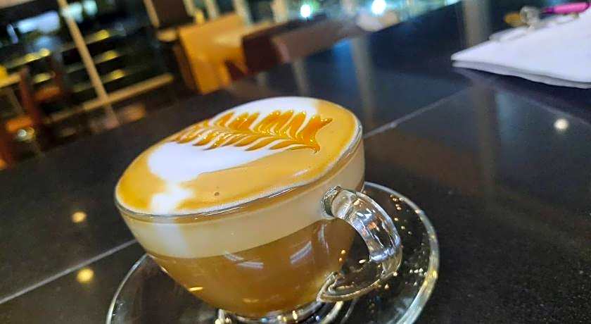 Maneerote Hotel Surin