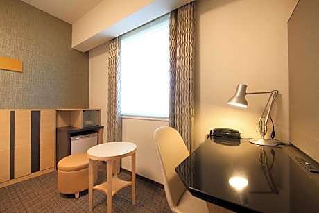 Moderate Single Room - Smoking