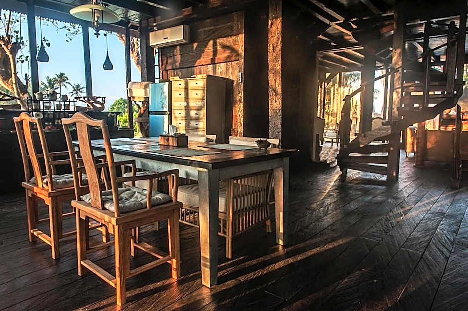 Most Exotic Beachfront Villa Keong