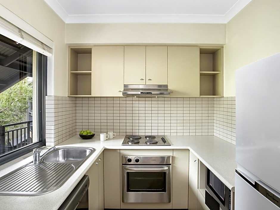 Mantra Geraldton