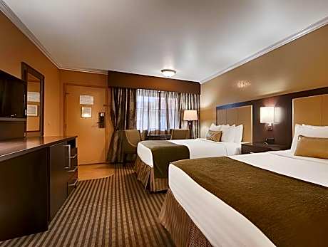 Deluxe Queen Bed