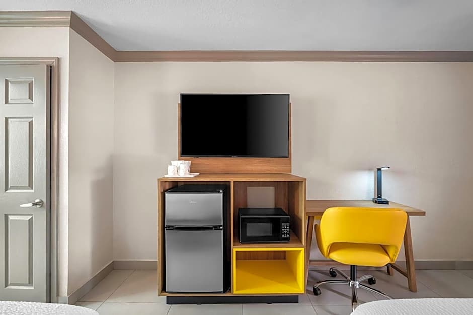 Days Inn by Wyndham Florida City