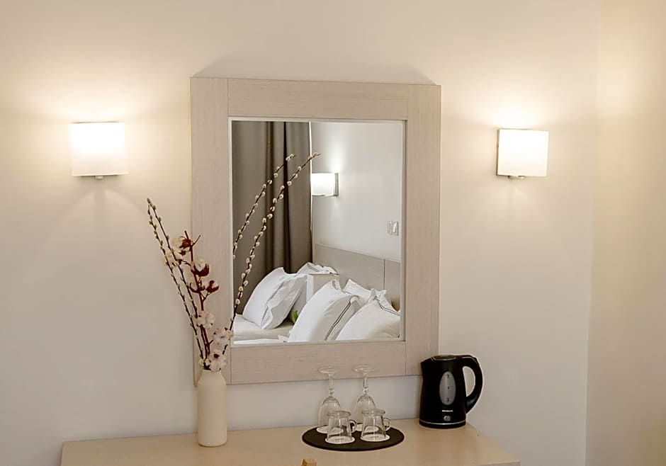 Zdjęcie 1 z 4 — Triple Room