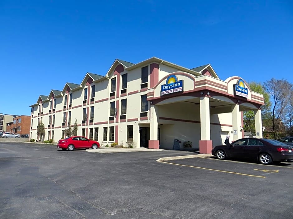 Days Inn by Wyndham Toronto East Lakeview