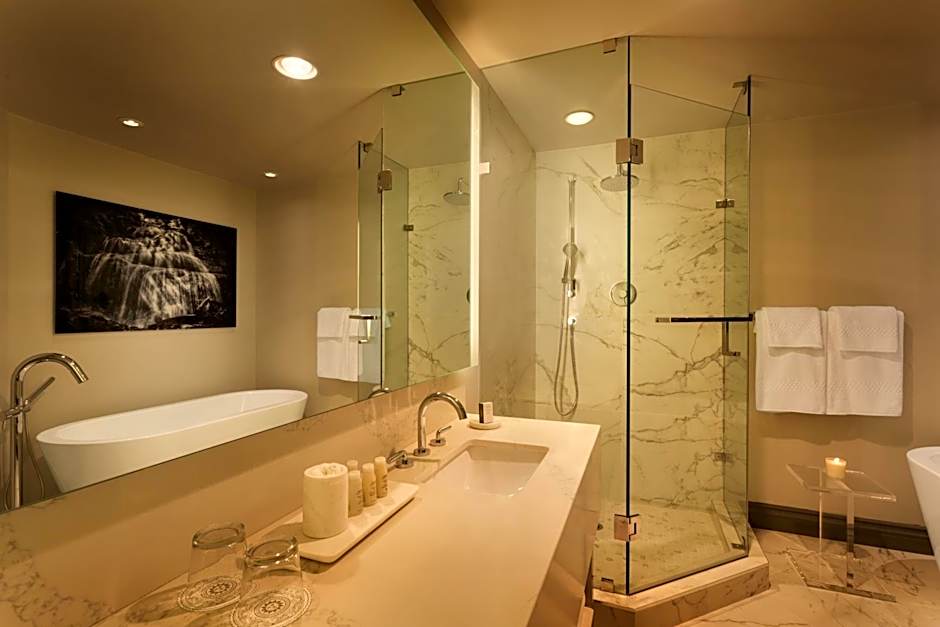 Hotel Le Soleil by Executive Hotels