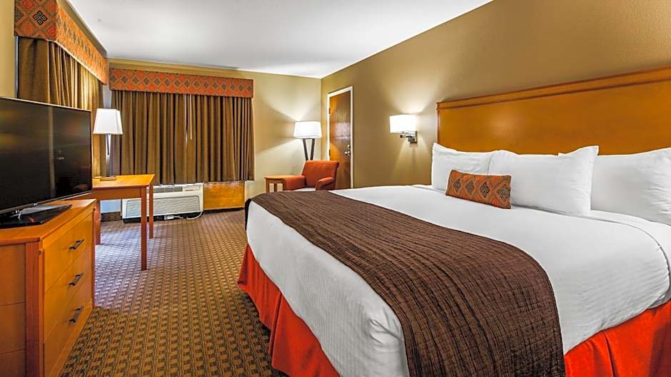 Best Western Plus Olympic Inn