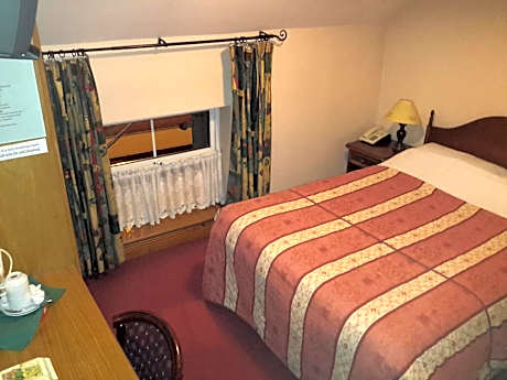 Single Room with Bathroom