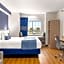 Microtel Inn & Suites By Wyndham Lincoln