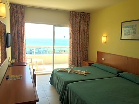 Triple Room (3 Adults) with Sea View