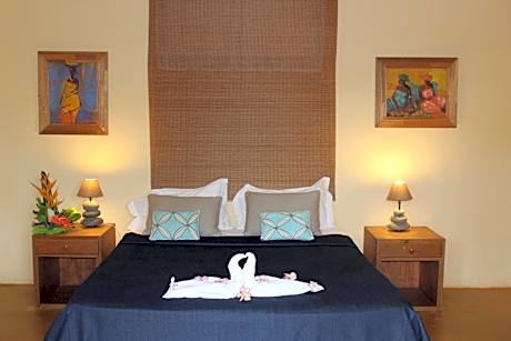 Premier Gardenside Room