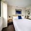 Oaks Sydney Castlereagh Suites