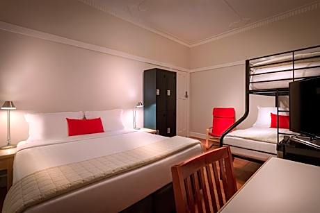 Como Court Budget Accommodation