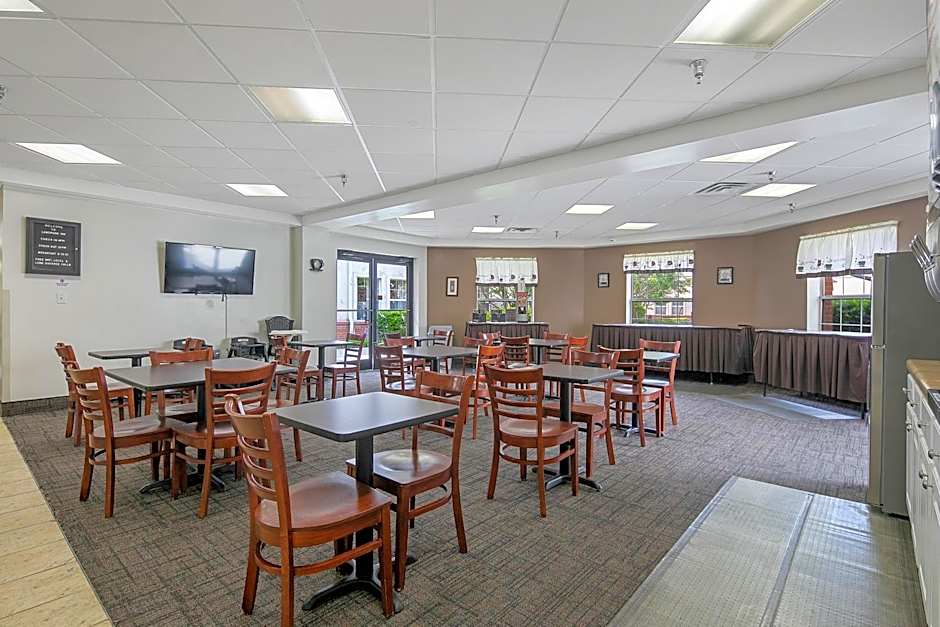 The Landmark Inn