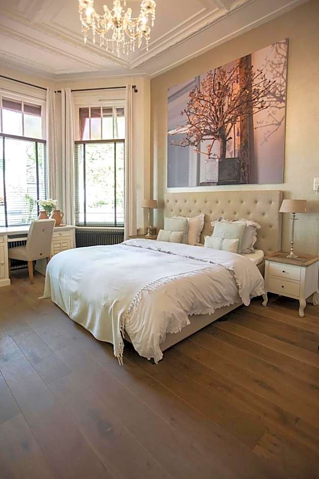 Zenzez Hotel & Lounge