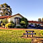 McNevins Warwick Motel