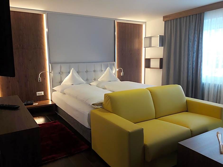 Photo 1 of 10 of Suite