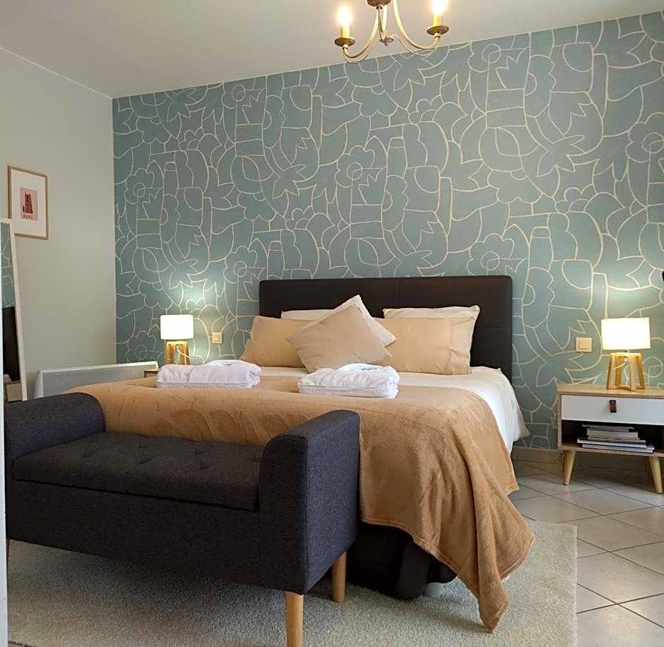 Photo 1 of 45 of Chambre D'Hotes tout confort Fleurs de Cosmos Albi