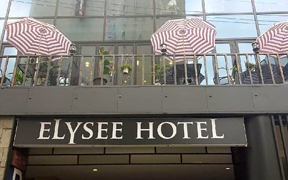 Elysee Hotel