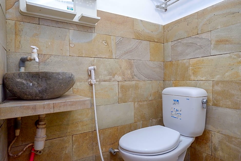 RedDoorz near Plengkung Gading 2