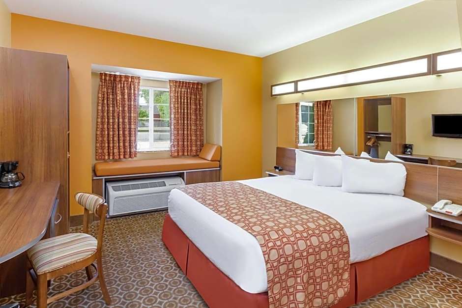 Microtel Inn & Suites By Wyndham South Bend/At Notre Dame