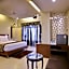 Hotel Sheela Shree Plaza