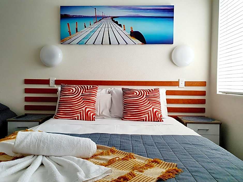 Oceanside Hawks Nest