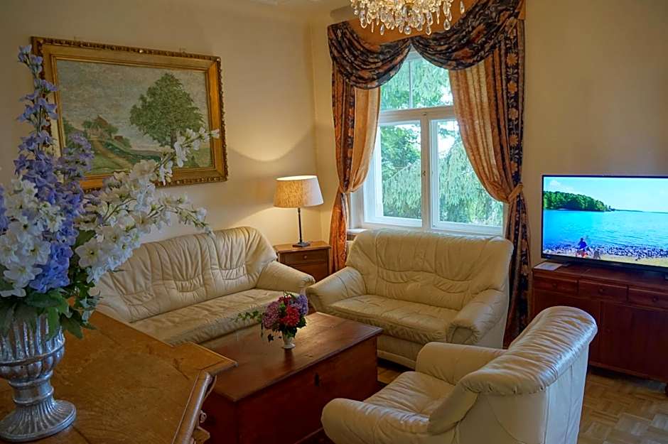 Hotel-Appartement-Villa Ulenburg
