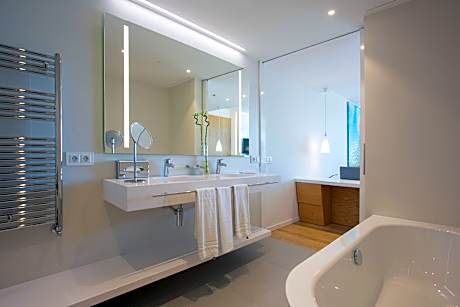JUNIOR SUITE SEA VIEW 2 ADULTS