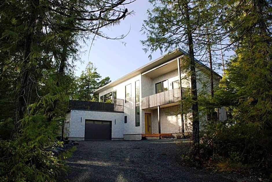 White Haus 2 - Rainforest heaven close to beaches