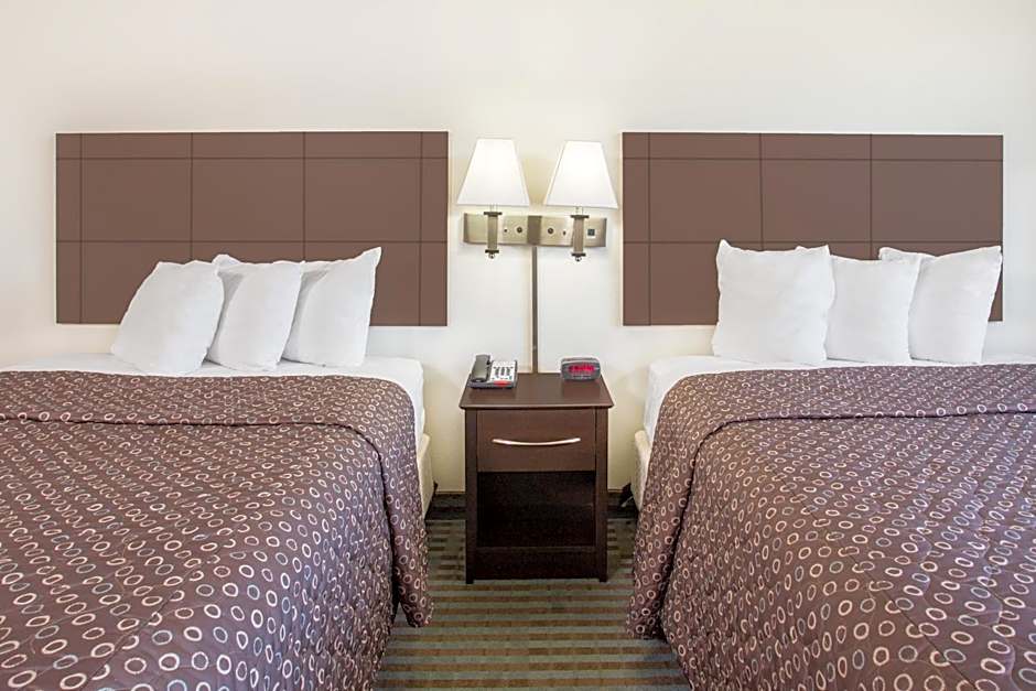 Photo 1 of 4 of Deluxe 2 Queen Beds Suite