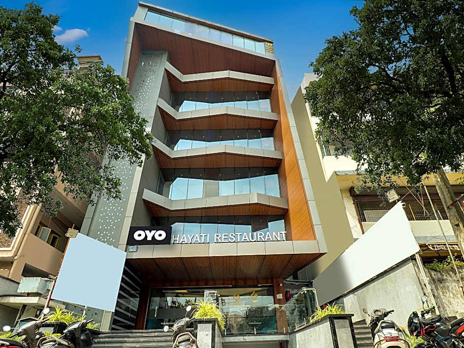 Super Oyo Townhouse 1144 Hotel RCC 7 Lamps