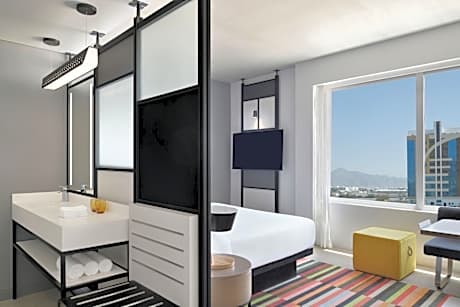 Aloft room, Guest room, 1 King, Free Shuttle Buss to OCEC & Mall of Oman