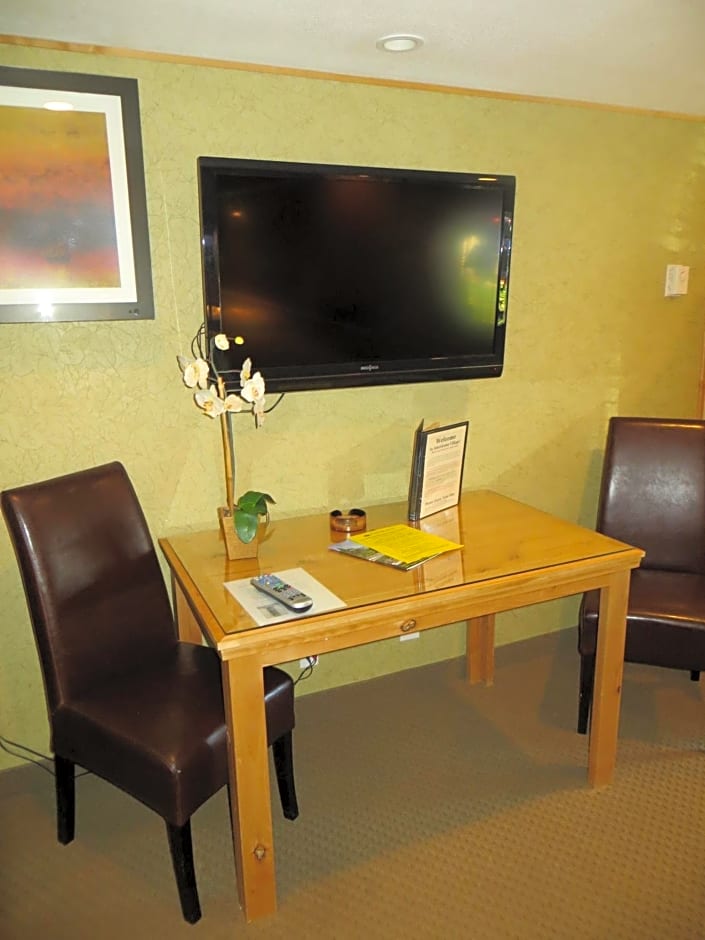 Americana Village Suites