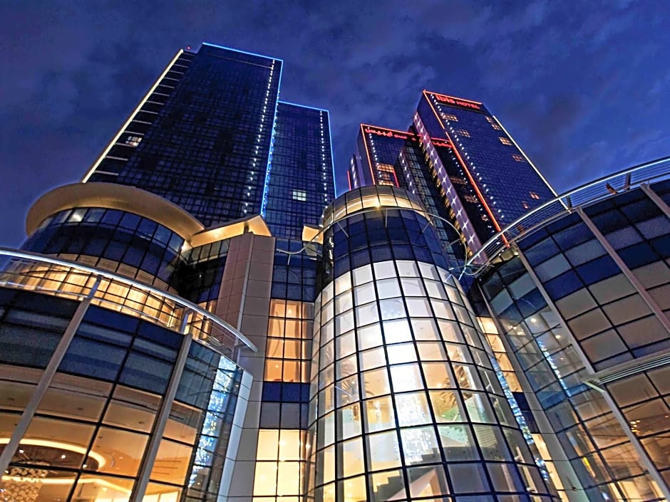 Ibis Abu Dhabi Gate Hotel