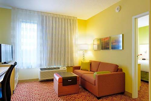 TownePlace Suites by Marriott Frederick