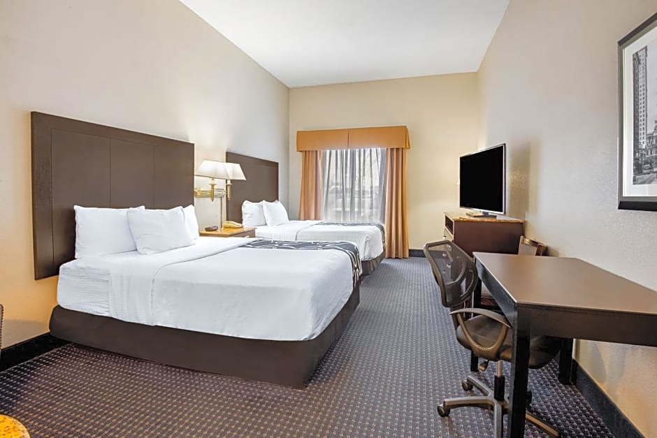 La Quinta by Wyndham Mt. Laurel - Philadelphia