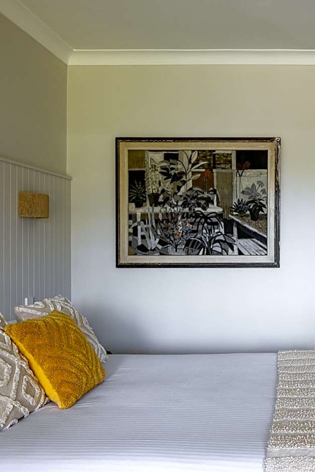 South Pacific Palms Motor Inn