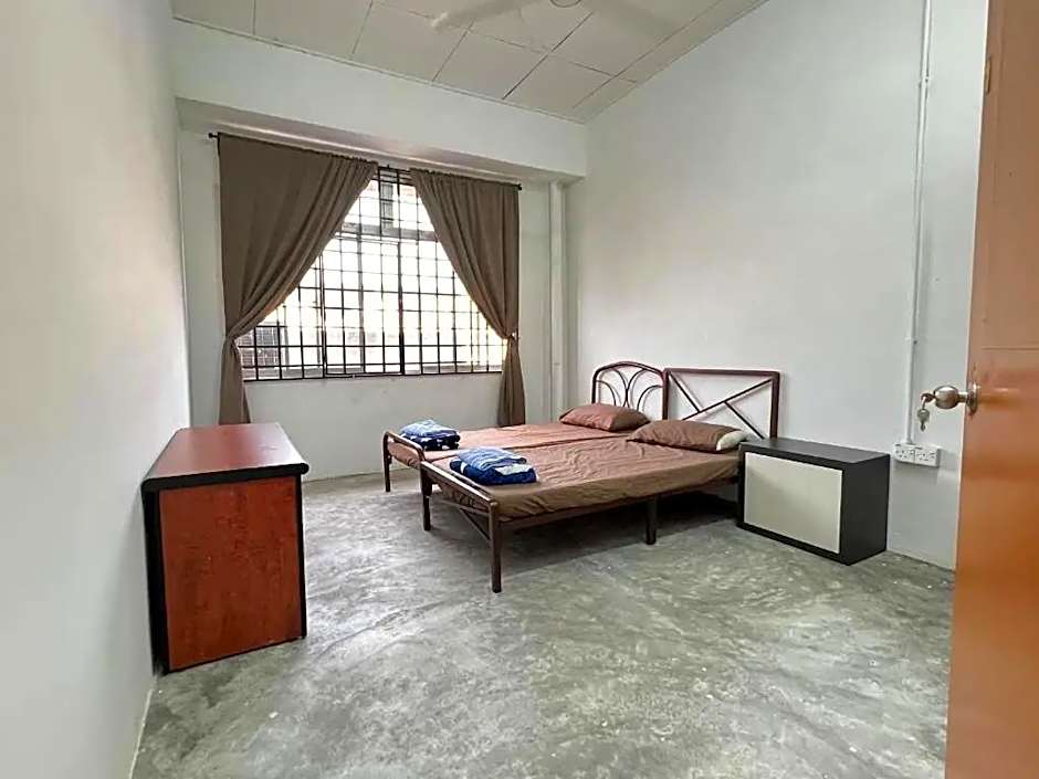 Jiaxin Dormitory Puteri Wangsa